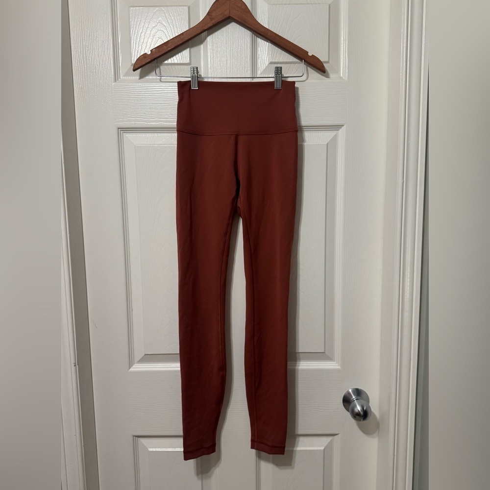 Lululemon wunder train high rise tight size 4 euc